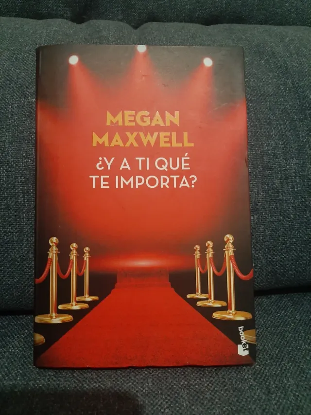 Novela "¿Y a ti qué te importa?" (Spanish version)