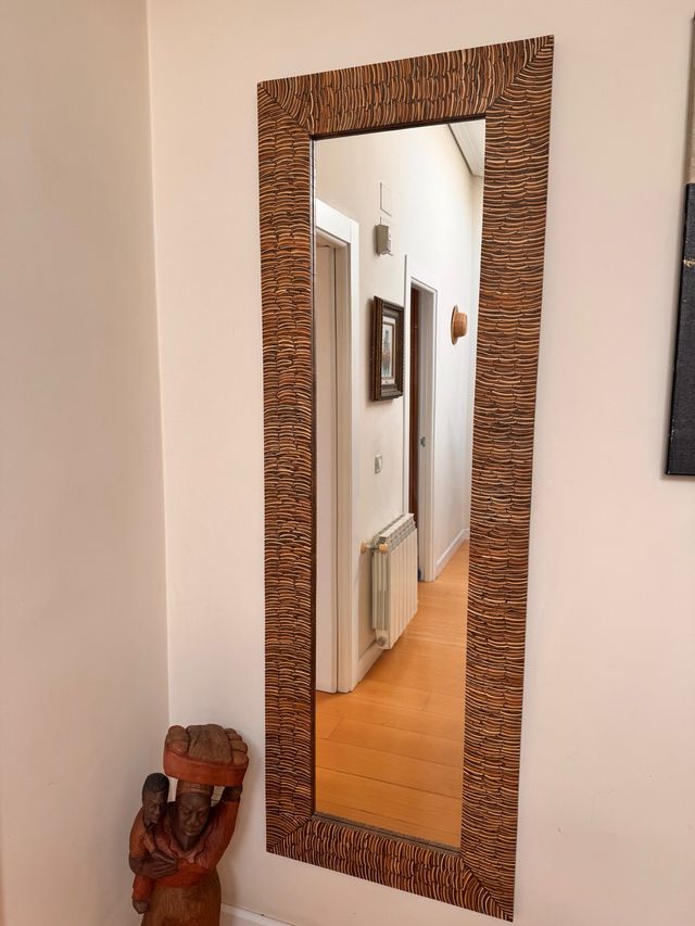 Espelho Vertical de Madeira Grande