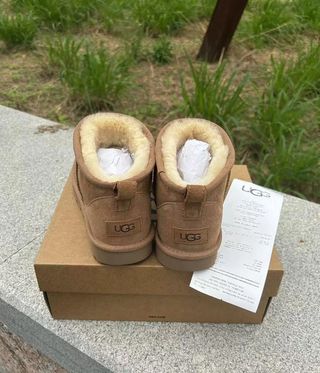 Botas Classic Ultra Mini