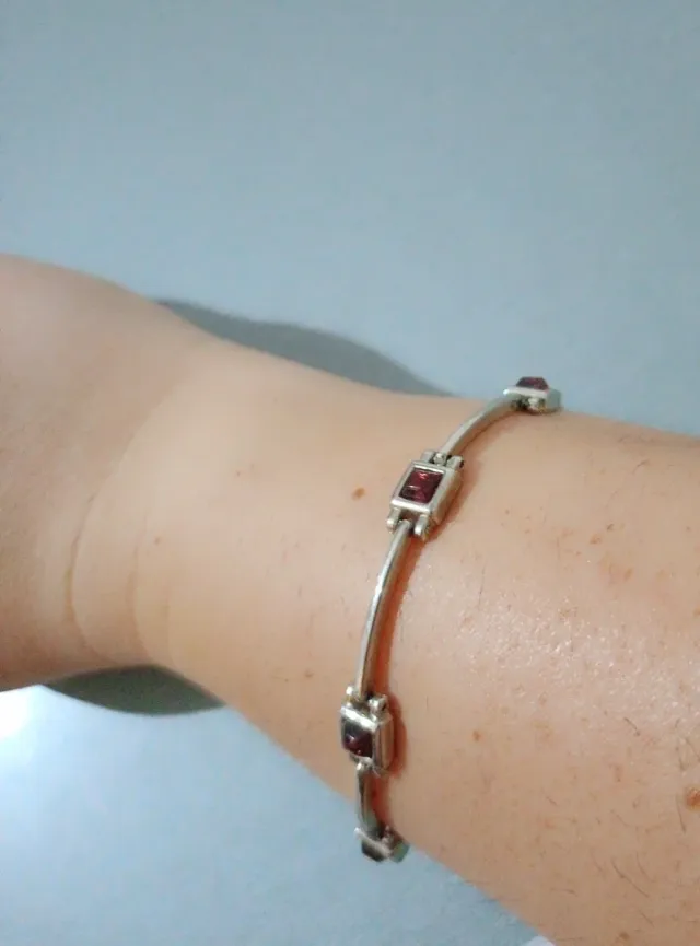 Pulsera Acero Inoxidable con Piedras Rojas