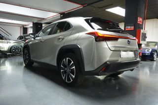 LEXUS UX 2.0 250h Premium