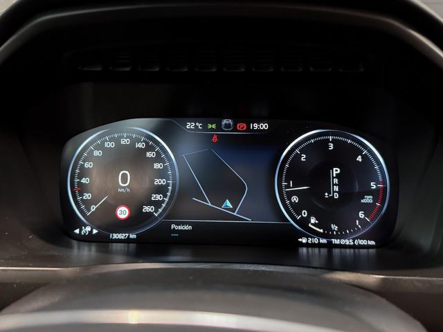 VOLVO XC90 2.0 D5 AWD Momentum C Auto