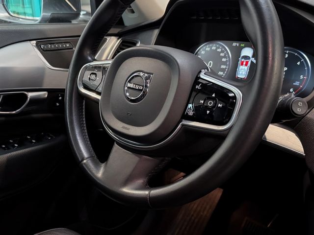 VOLVO XC90 2.0 D5 AWD Momentum C Auto