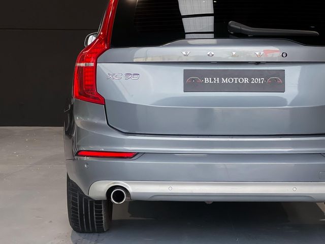 VOLVO XC90 2.0 D5 AWD Momentum C Auto