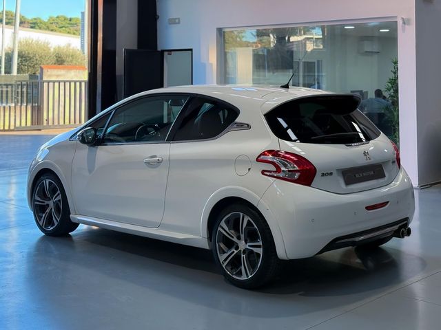 PEUGEOT 208 GTi 200cv
