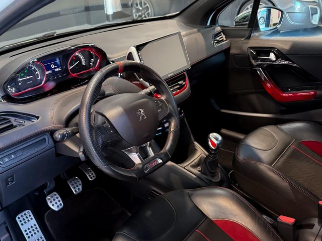 PEUGEOT 208 GTi 200cv