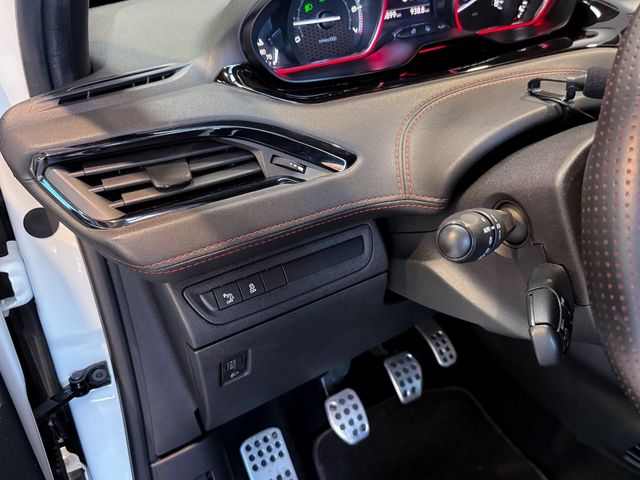 PEUGEOT 208 GTi 200cv