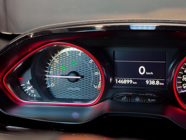 PEUGEOT 208 GTi 200cv