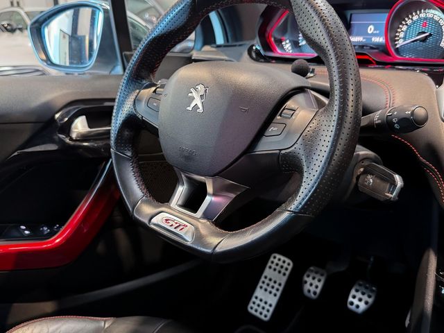 PEUGEOT 208 GTi 200cv