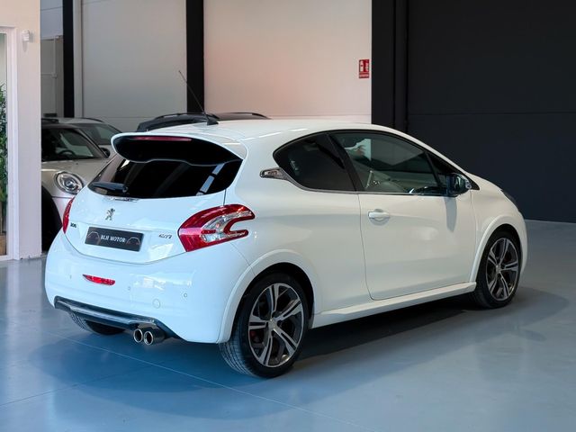 PEUGEOT 208 GTi 200cv