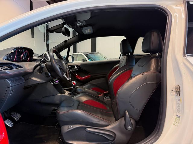 PEUGEOT 208 GTi 200cv