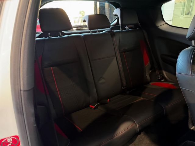 PEUGEOT 208 GTi 200cv