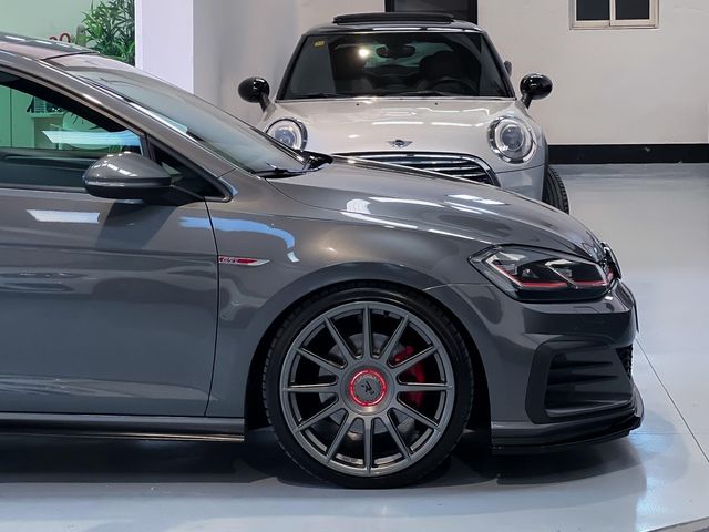 VOLKSWAGEN Golf GTI 2.0 TSI 169kW (230CV)