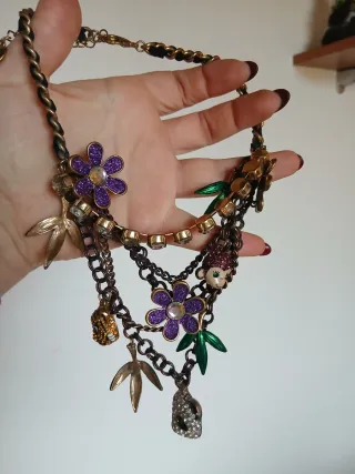 Collana donna con fiori e scimmietta