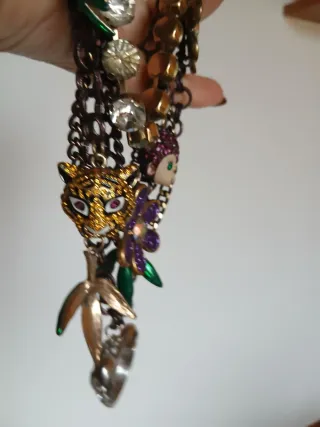 Collana donna con fiori e scimmietta