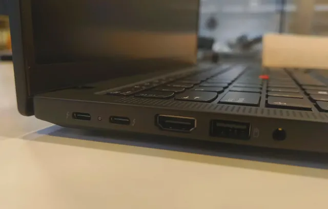 NUEVO Lenovo ThinkPad T14 Gen 5. 21ML003NSP.