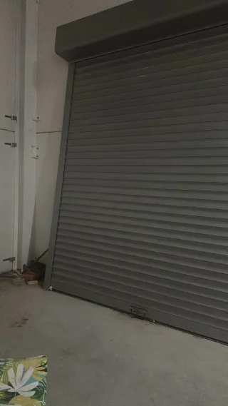 Puerta reforzada garaje/nave industrial
