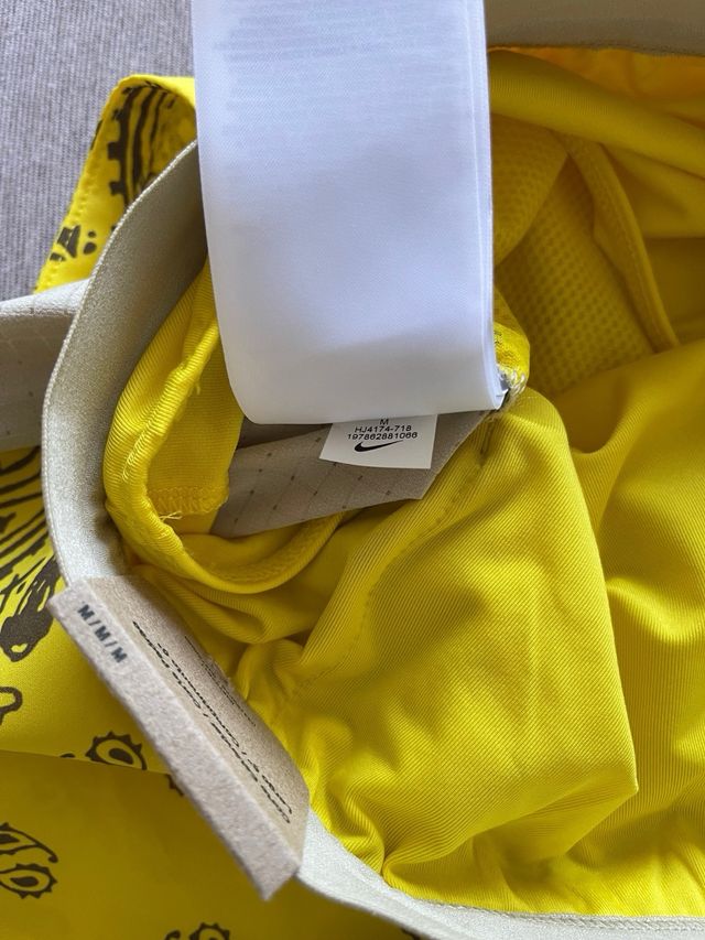 Pantalón corto Nike Trail Amarillo Estampado