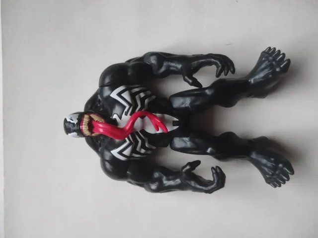 Venom Marvel 2016 Hasbro Figura