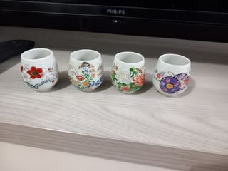 Set 4 Bicchierini Porcellana Decorati