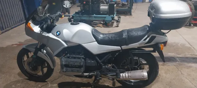 BMW K75