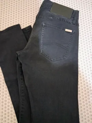 Tejano Mujer Armani Exchange Talla 28 Negro