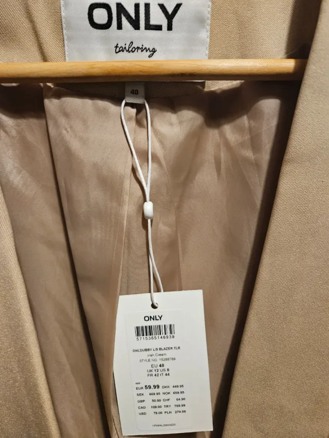 Chaqueta ONLY Beige Talla L/40 Nueva