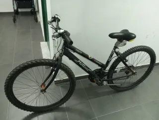 Bicicleta Mitical Negra algo negociable algo