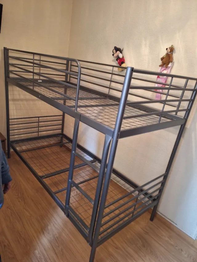 Litera metálica 90x200cm gris