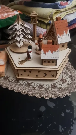 Casita madera de Navidad Música y Luz