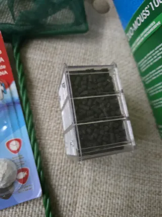 Acuario 60L completo con accesorios de regalo.