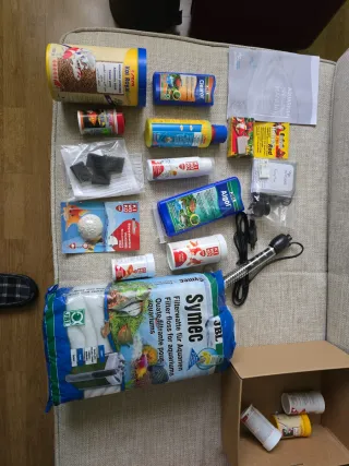 Acuario 60L completo con accesorios de regalo.