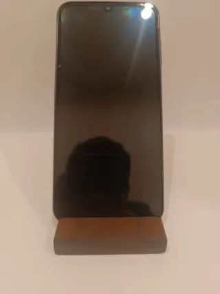 Supporto telefono legno artigianale con intarsio