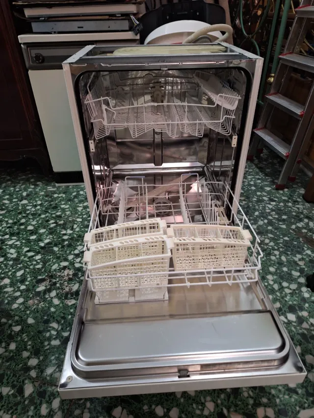 Lavavajillas Whirlpool Blanco