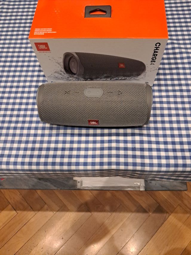 Altavoz JBL Charge 4 Gris