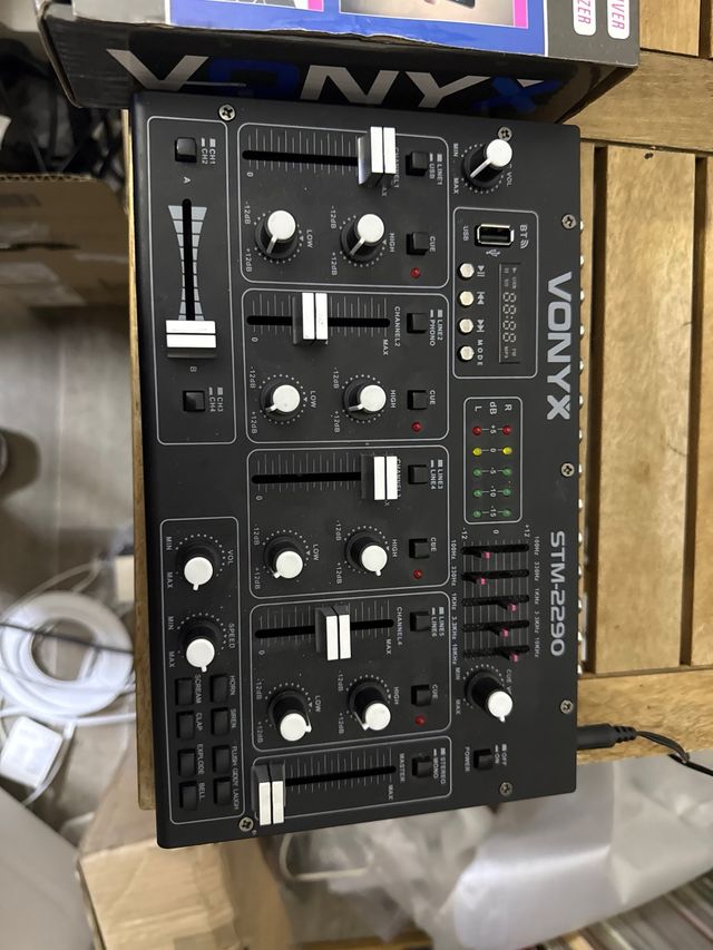 Mesa Mezclas Vonyx STM2290 8 Canales USB/MP3/BT