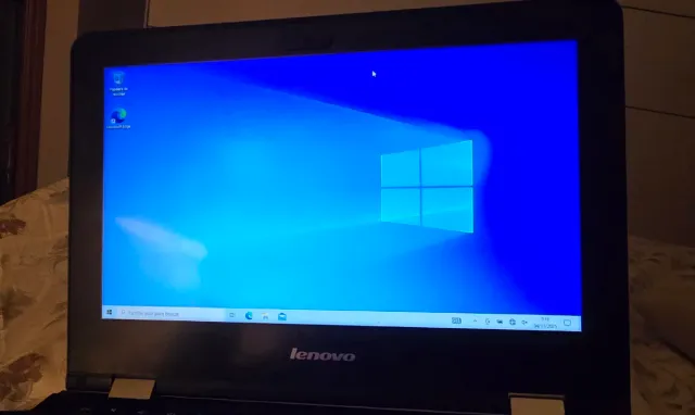 Lenovo Yoga 300 2 en 1 Portátil