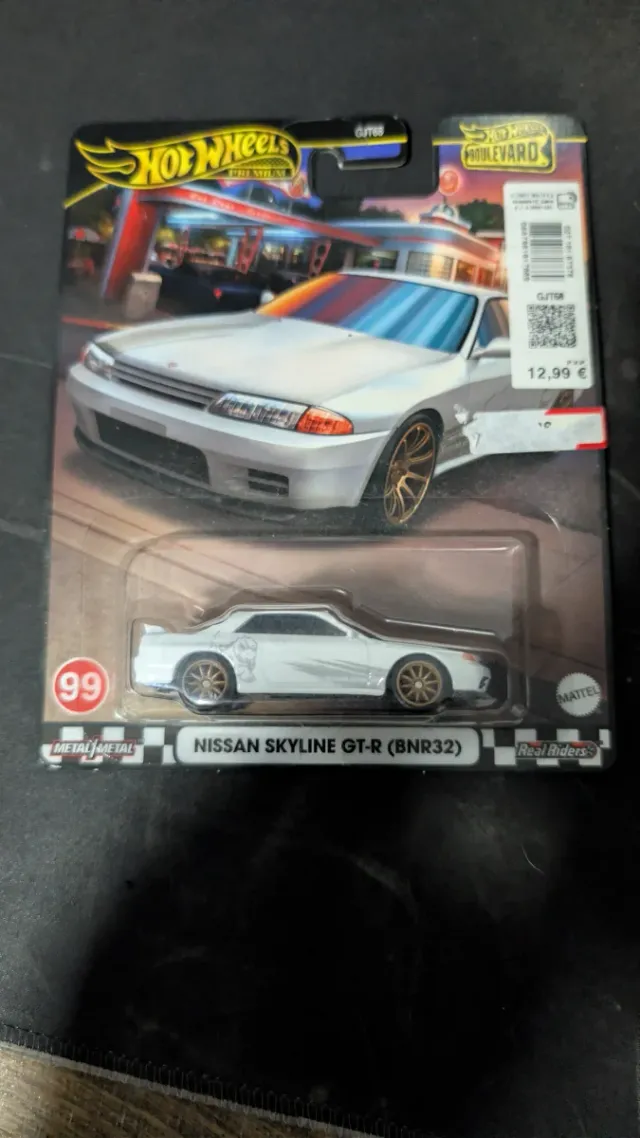 Hot Wheels Nissan Skyline GT-R R32 Boulevard