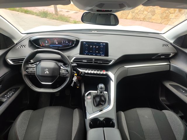 Peugeot 3008 1.5 Blue HDi