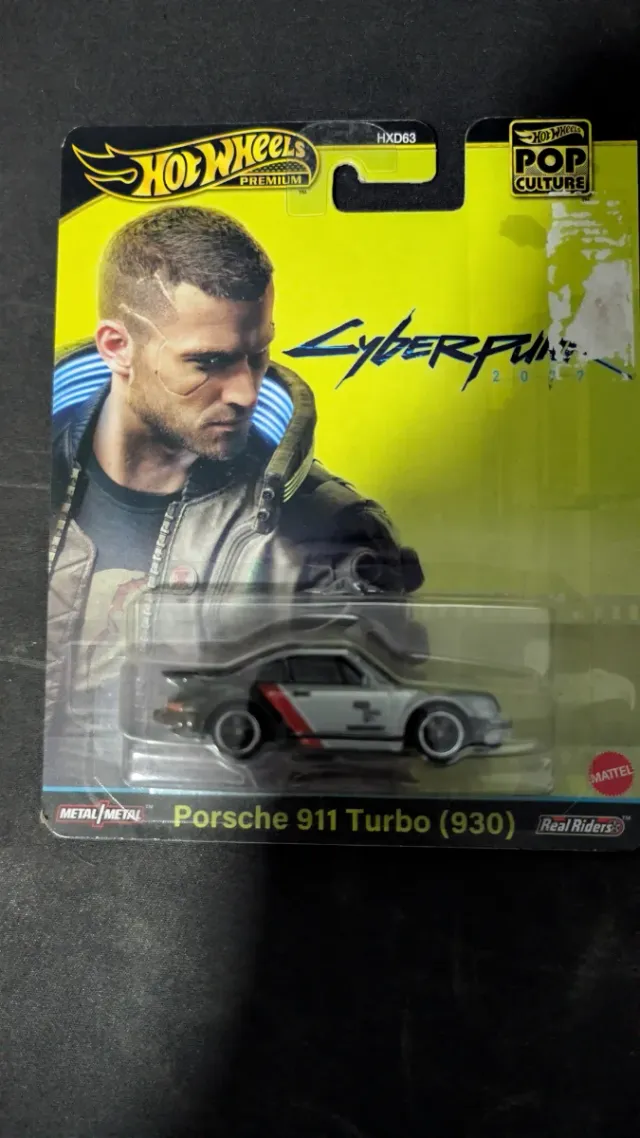 Hotwheels Premium Porsche 911 Turbo Cyberpunk