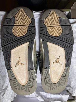 Jordan 4 Verde Oliva