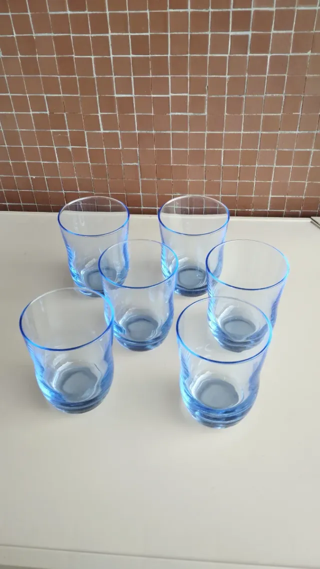 Set 6 bicchieri azzurri in vetro