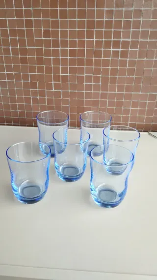 Set 6 bicchieri azzurri in vetro