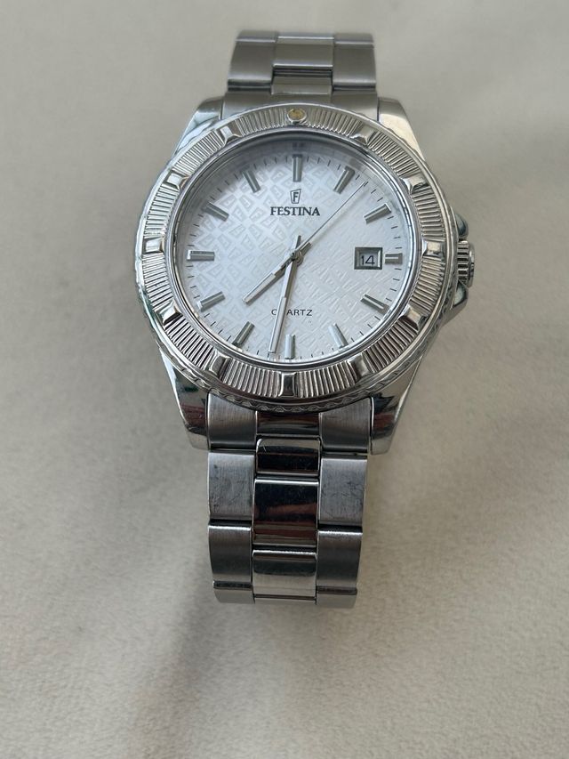 Reloj Festina Quartz con fecha