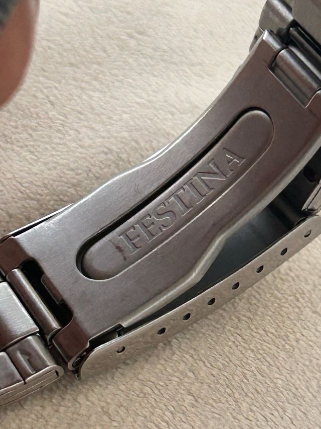 Reloj Festina Quartz con fecha