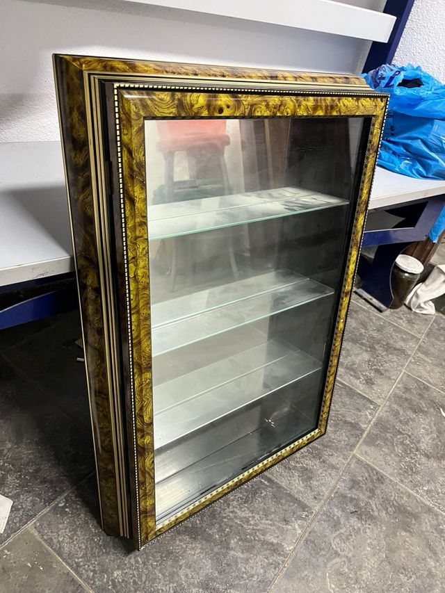 Vitrina Marco Dorado 3 Estantes Cristal