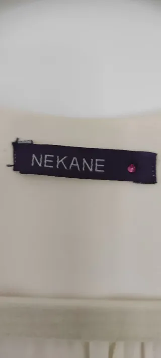 Blusa Nekane Beige con Volantes