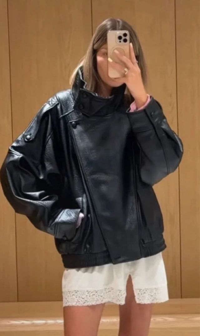 Cazadora efecto piel Zara viral