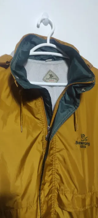 Chubasquero cortavientos boomerang