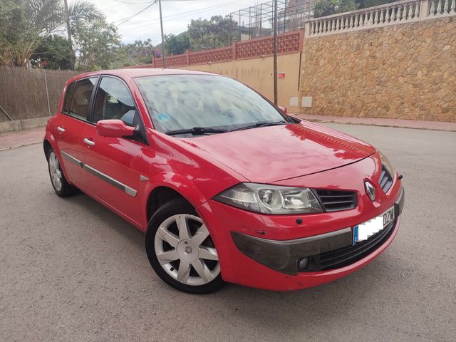 Renault Megane 2.0T 165CV
